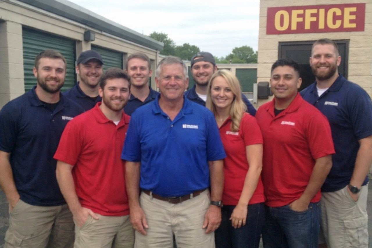 Water damage restoration professionals in Aloha, OR